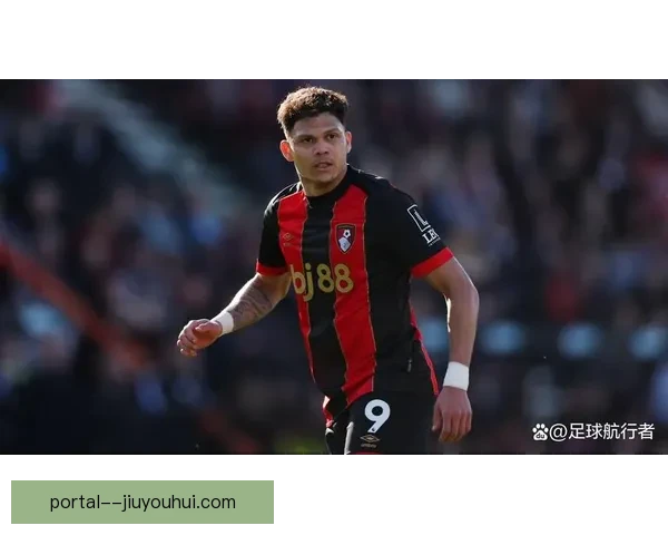 埃万尼尔森梅开二度助力球队扩大领先优势最终锁定胜局